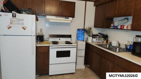 407 5th NW Mason City IA 50401