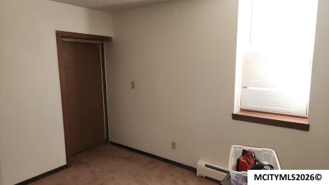 407 5th NW Mason City IA 50401