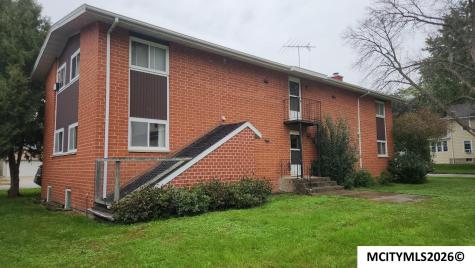 407 5th NW Mason City IA 50401
