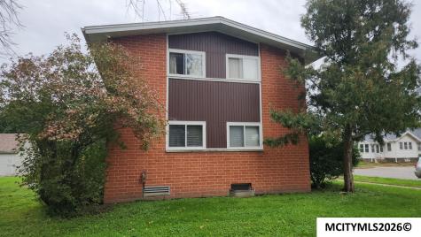407 5th NW Mason City IA 50401