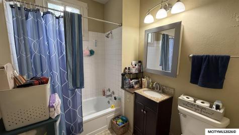 402 7th SE Mason City IA 50401
