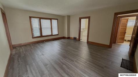 402 7th SE Mason City IA 50401