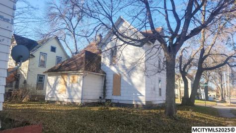 521 N Delaware Mason City IA 50401