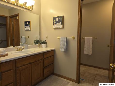 1110 15th SE Mason City IA 50401