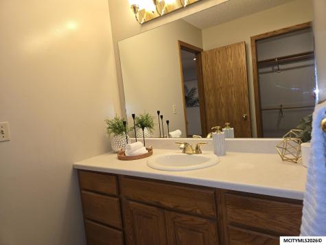 1110 15th SE Mason City IA 50401