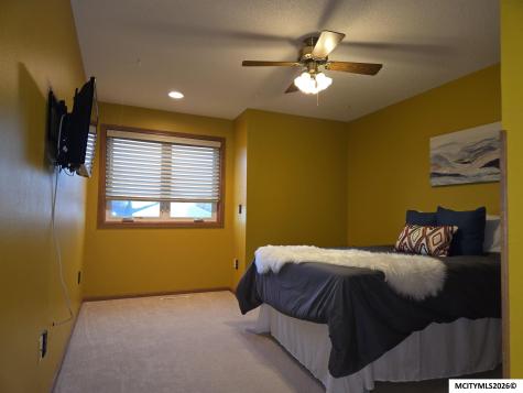 1110 15th SE Mason City IA 50401