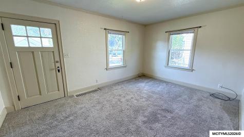 912 15th NE Mason City IA 50401