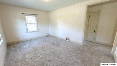 912 15th NE Mason City IA 50401