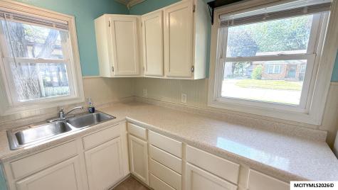 912 15th NE Mason City IA 50401