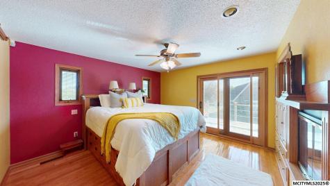 4055a 235th Street Clear Lake IA 50428