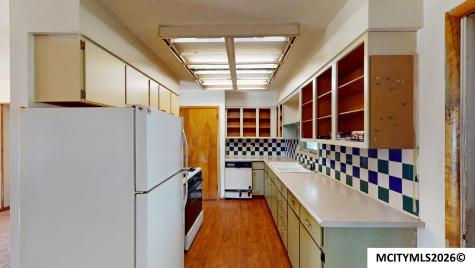 606 J Street Charles City IA 50616