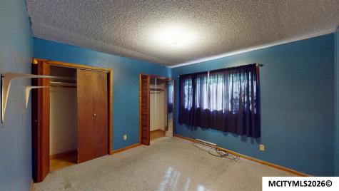 606 J Street Charles City IA 50616