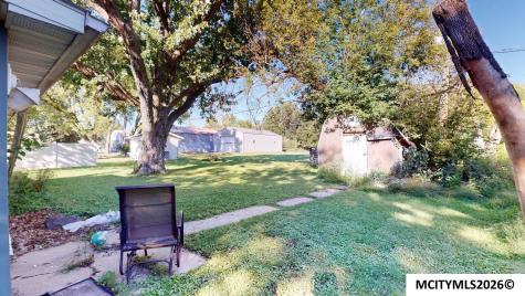 606 J Street Charles City IA 50616