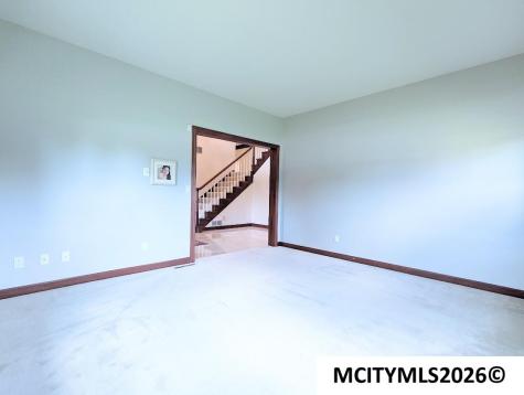 2 Deer Creek Court Mason City IA 50401
