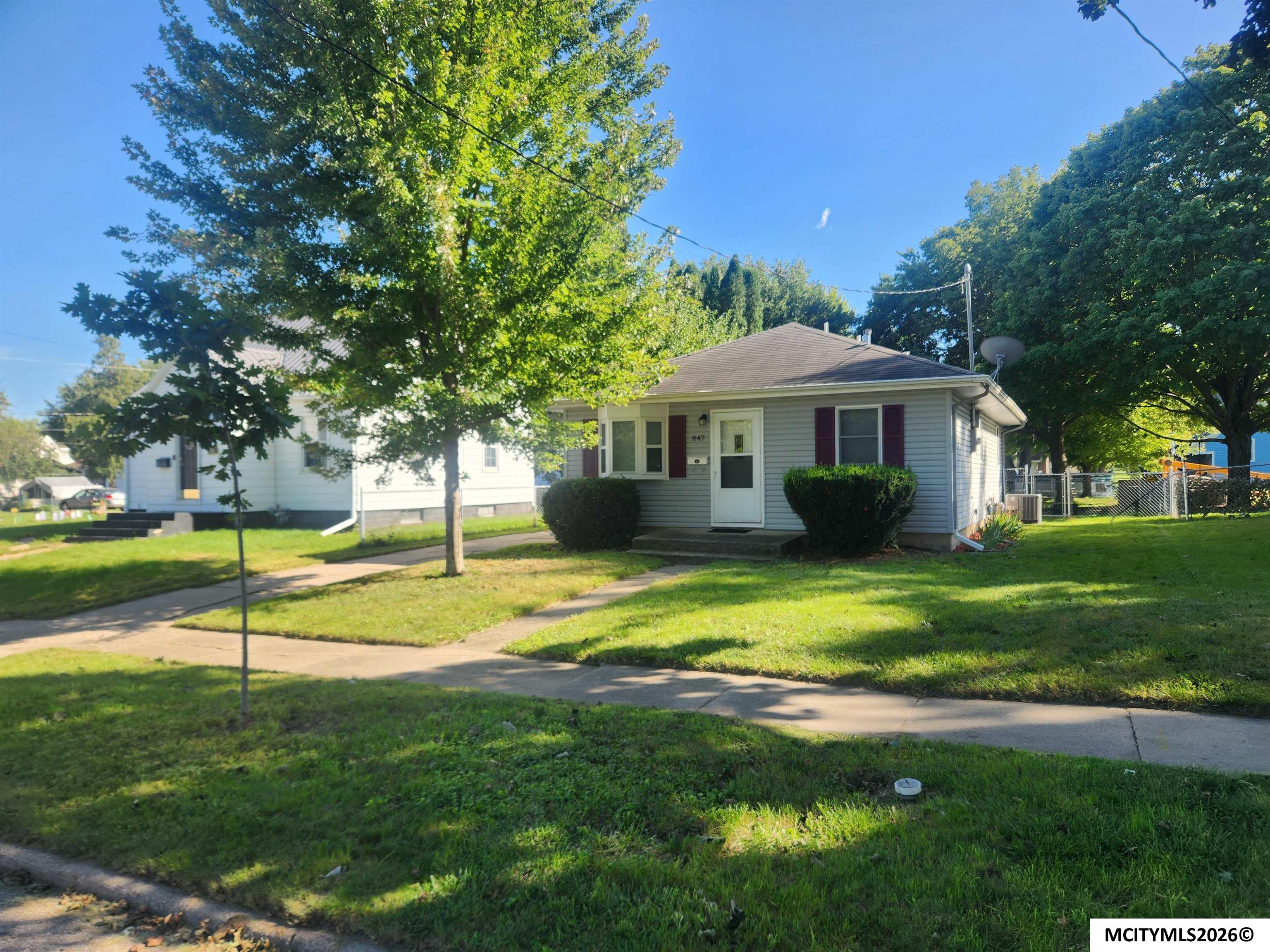 847 8th SE Mason City IA 50401