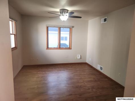 847 8th SE Mason City IA 50401