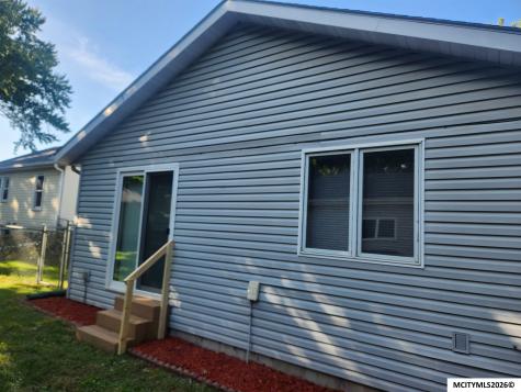 847 8th SE Mason City IA 50401