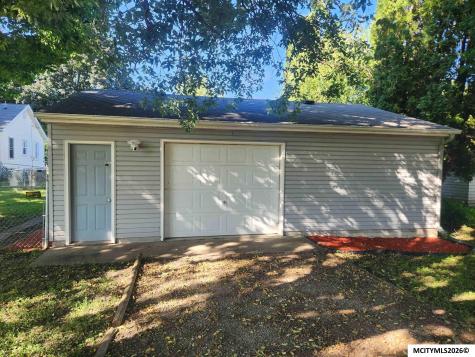 847 8th SE Mason City IA 50401