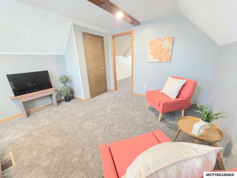 82 Sunny Circle Mason City IA 50401