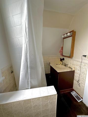 1000 1st Avenue S Clear Lake IA 50428