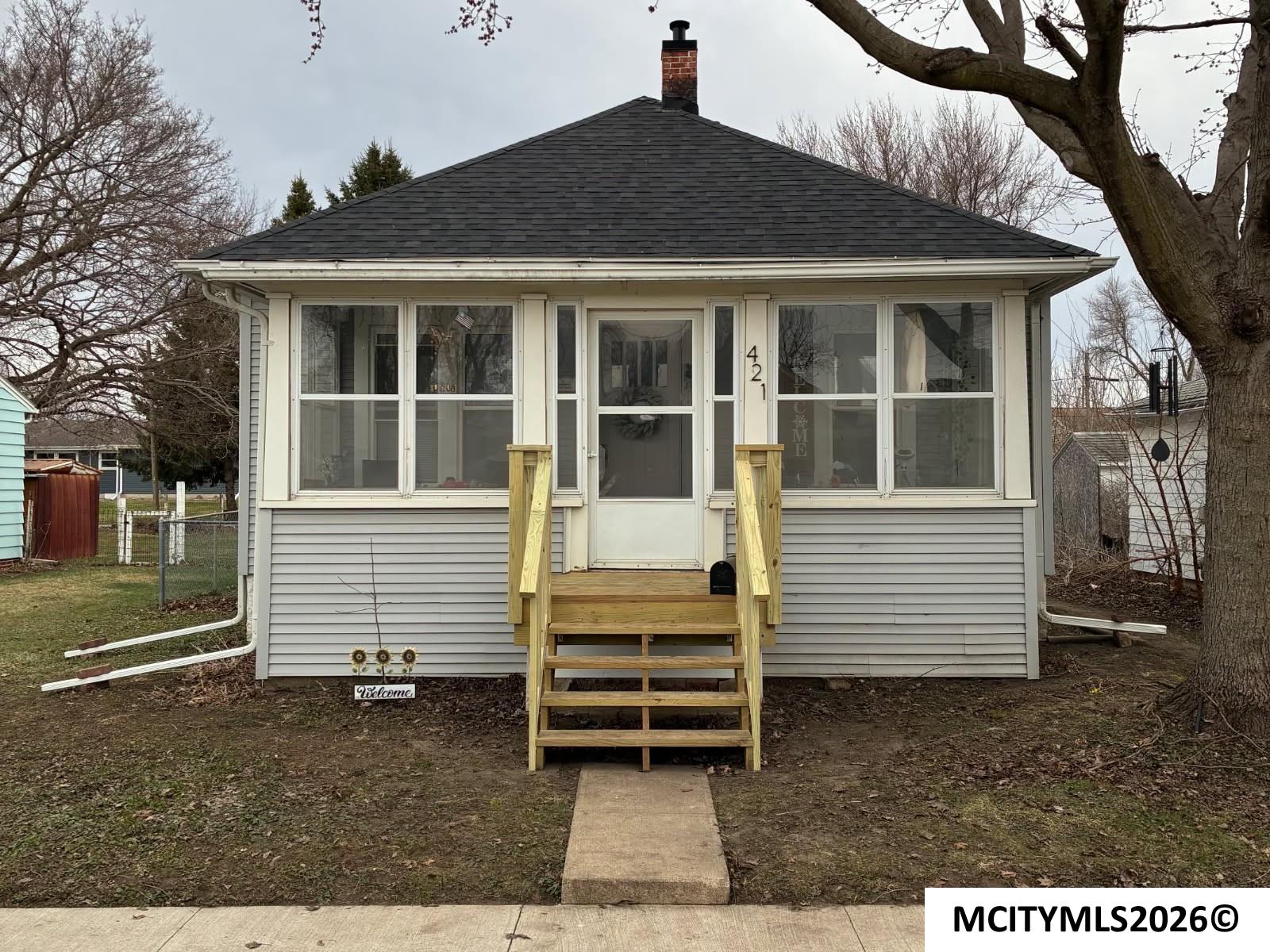 421 25th SW Mason City IA 50401