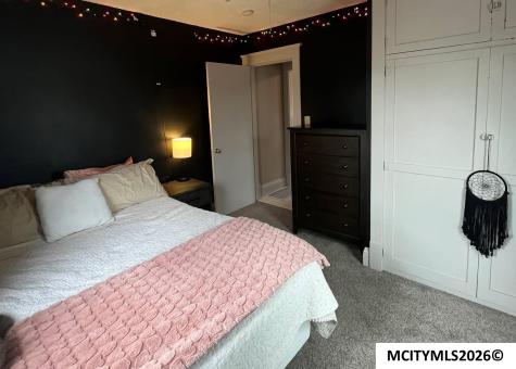 421 25th SW Mason City IA 50401