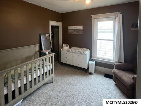 421 25th SW Mason City IA 50401
