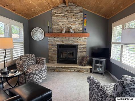 752 S Monroe Court Mason City IA 50401