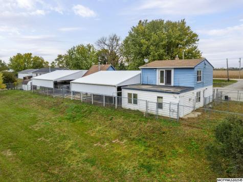 815 N 40th Street Clear Lake IA 50428