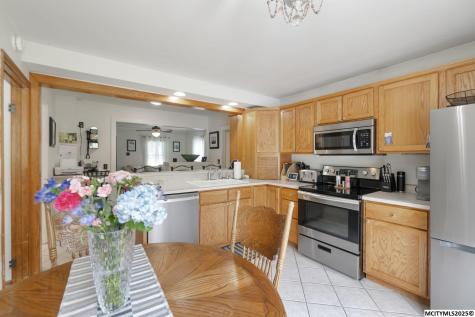 227 N Crescent Drive Mason City IA 50401