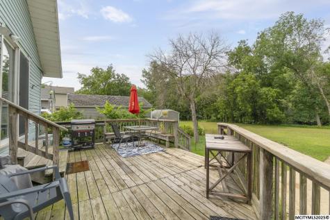 227 N Crescent Drive Mason City IA 50401