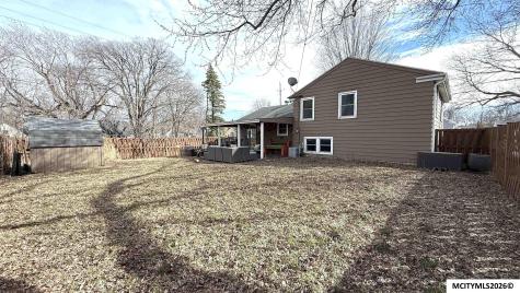 1304 2nd NW Mason City IA 50401