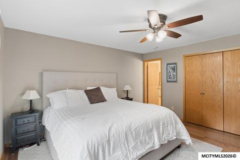 25 Charlestown Square Mason City IA 50401