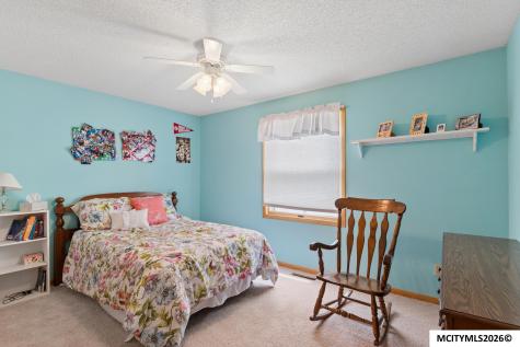 25 Charlestown Square Mason City IA 50401