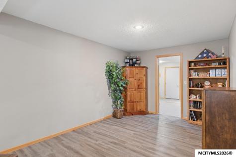 25 Charlestown Square Mason City IA 50401