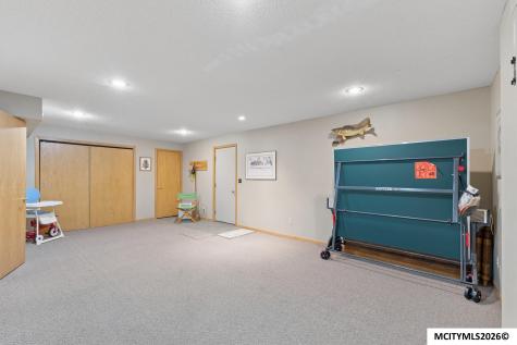 25 Charlestown Square Mason City IA 50401