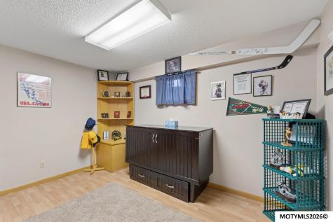 25 Charlestown Square Mason City IA 50401
