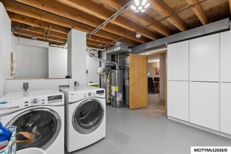 25 Charlestown Square Mason City IA 50401