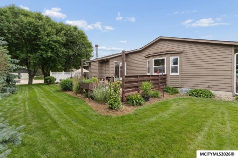 25 Charlestown Square Mason City IA 50401