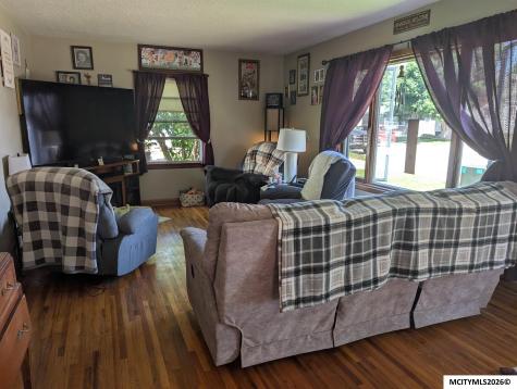 27 26th SW Mason City IA 50401