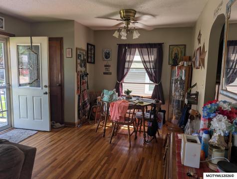27 26th SW Mason City IA 50401