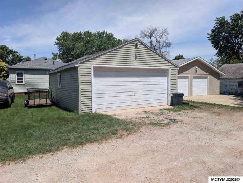 27 26th SW Mason City IA 50401