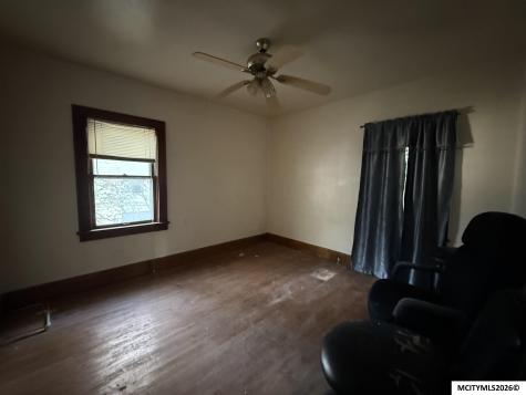 805 Elm Drive Mason City IA 50401