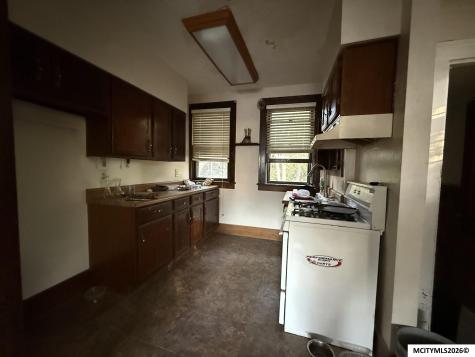 805 Elm Drive Mason City IA 50401