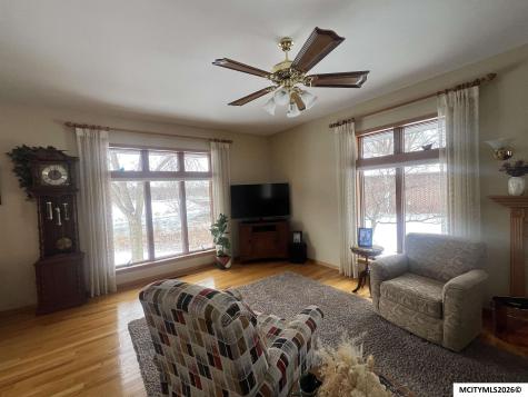 601 Birch Court Mason City IA 50401