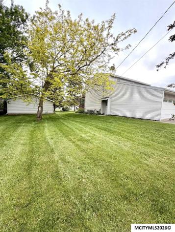 2323 21st SW Mason City IA 50401