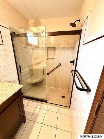 2323 21st SW Mason City IA 50401