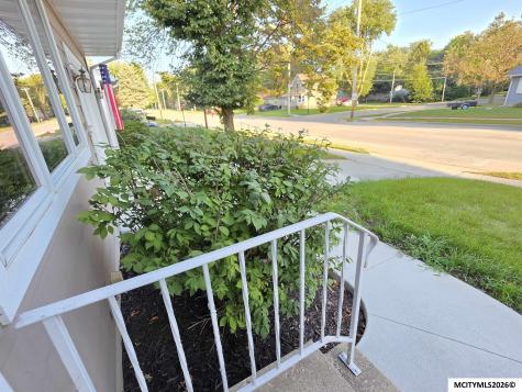 1906 Main Avenue Clear Lake IA 50428
