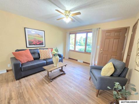 1906 Main Avenue Clear Lake IA 50428