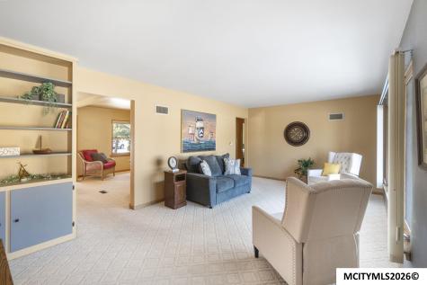 519 17th Street W Clear Lake IA 50428